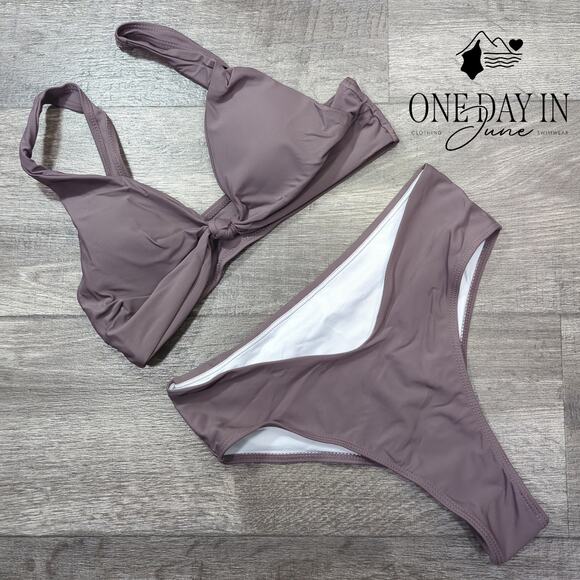 Aleumdr Knot Front Cheeky Bikini Swimsuit Size M - Picture 1 of 4